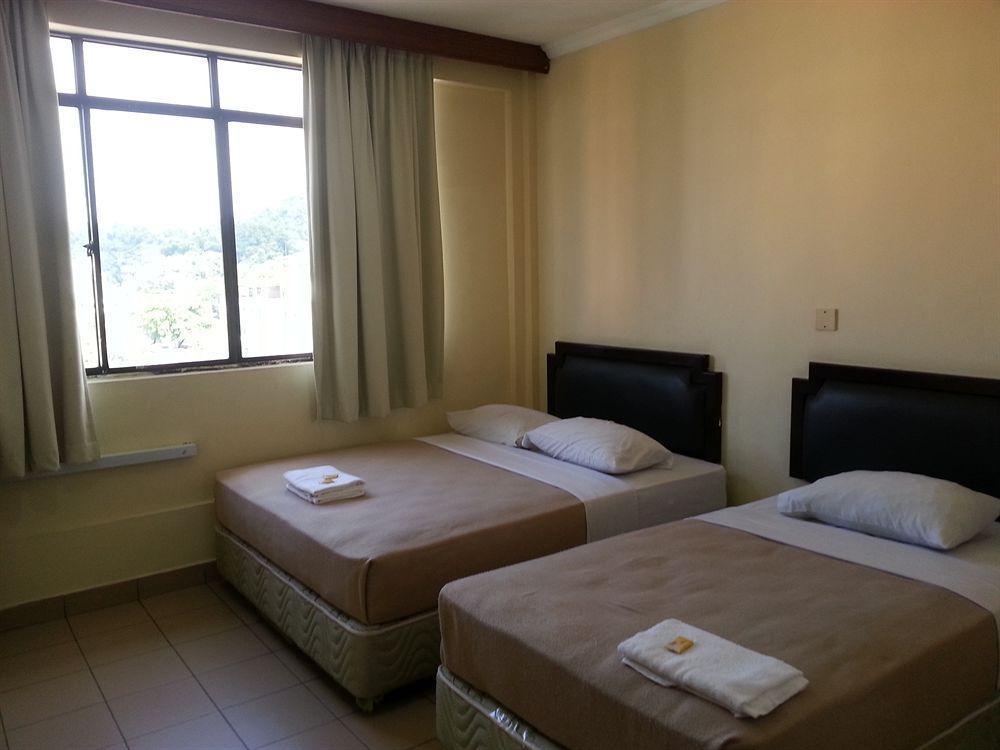 Hotel Iskandar Kota Kinabalu Ngoại thất bức ảnh