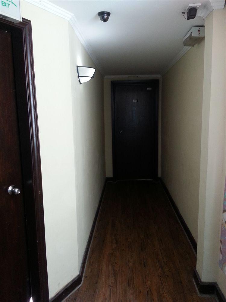 Hotel Iskandar Kota Kinabalu Ngoại thất bức ảnh